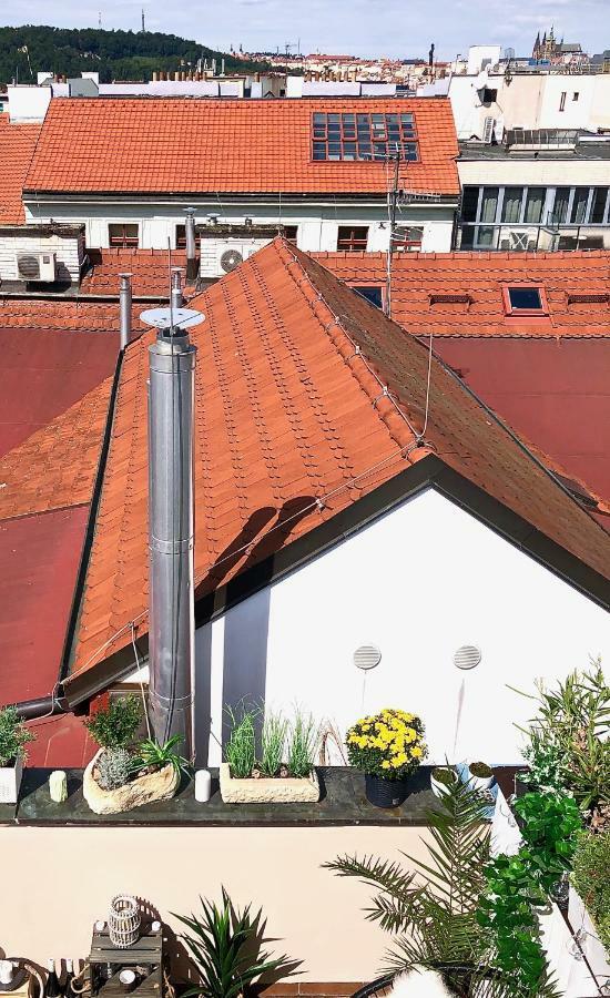 Duplex With Quite Terrace On Wenceslas Sq. Prague Exterior photo